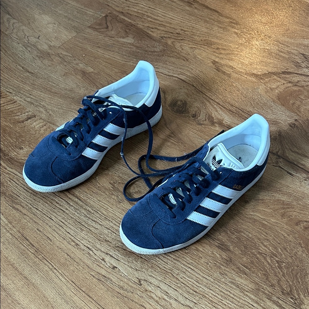 Adidas gazelle sneakers